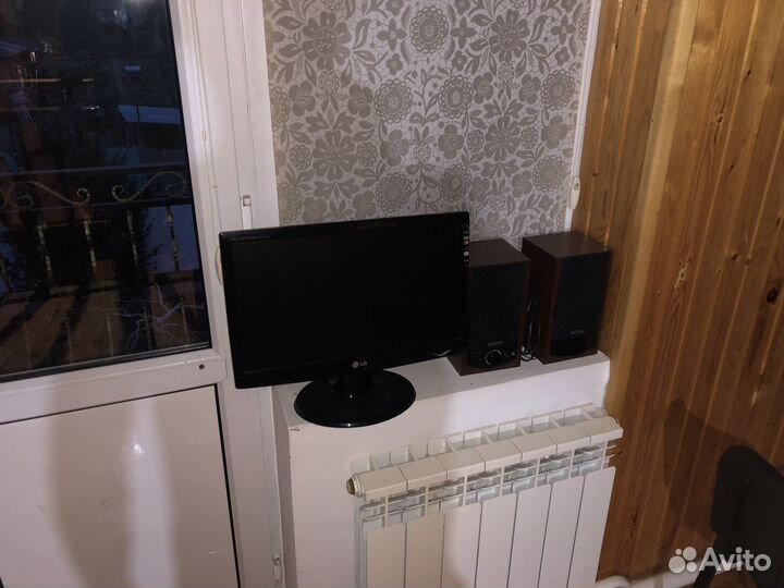 Монитор LG 19 дюймов