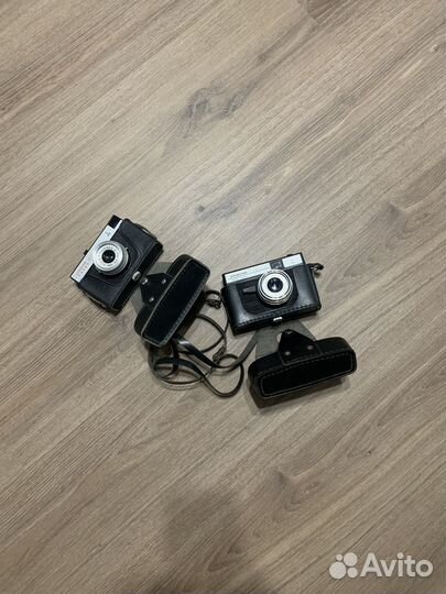 Два фотоаппарата: Смена Символ и Смена 8 М