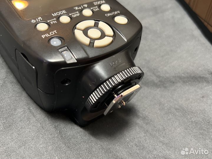 Вспышка yongnuo YN-560 III