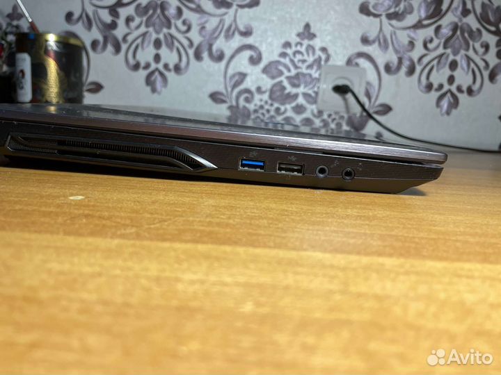 Игровой ноутбук thunderobot 911 air D 1650ti