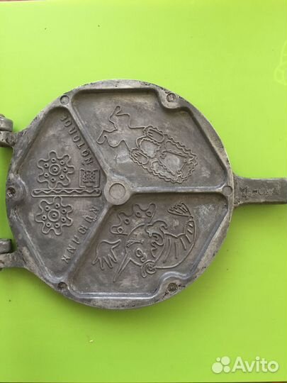 Вафельница ручная