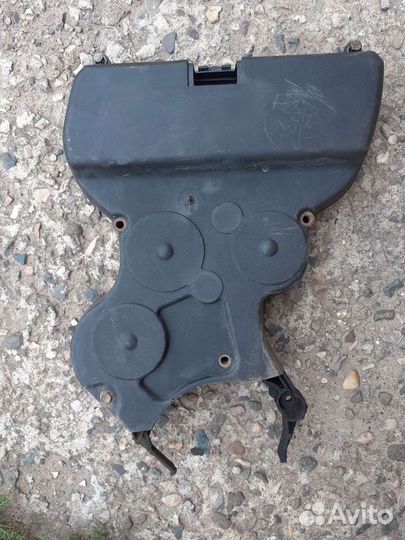 Крышка ремня грм ваз 2112