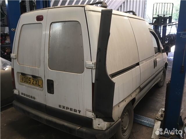 Разбор на запчасти Peugeot Expert
