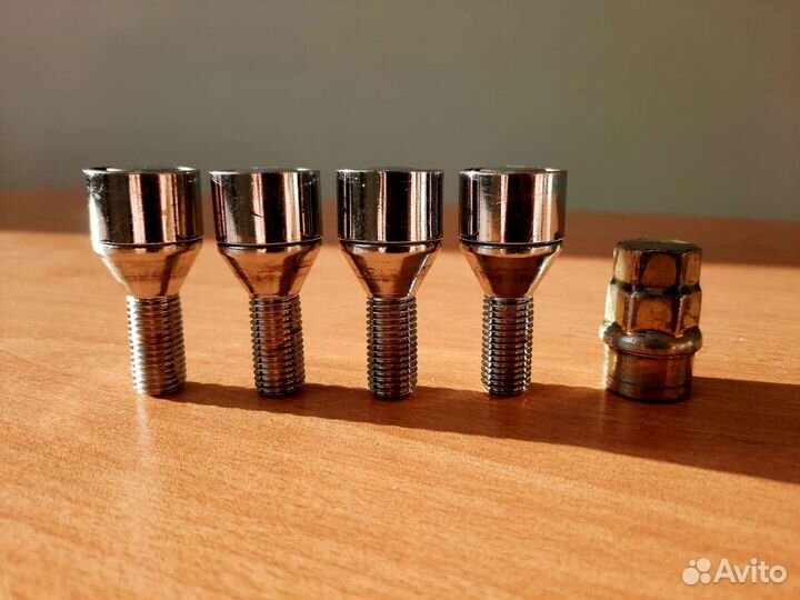 Болты секретки на колеса M12 х 1.5