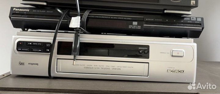 Видеомагнитофон/ DVD
