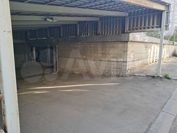 Машиноместо, 18 м²