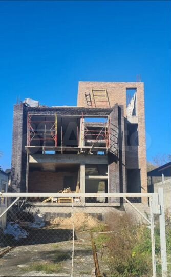 Дом 300 м² на участке 4,5 сот.