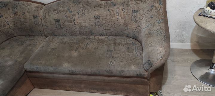 Химчистка мягкой мебели на дому