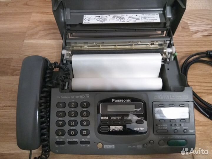 Факс Panasonic KX-F780