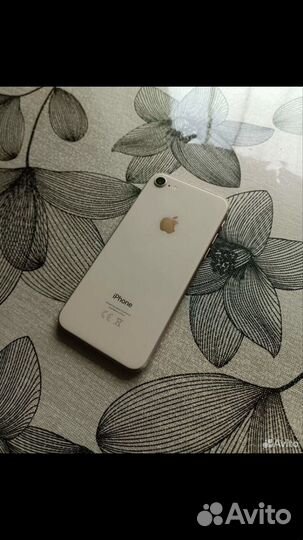 iPhone 8 64 гб