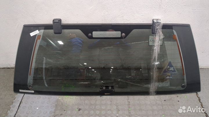 Стекло заднее Nissan Pathfinder, 1997