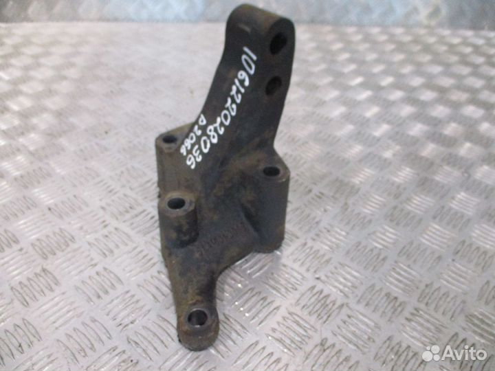 Кронштейн двигателя задний правый MAN 51415013089