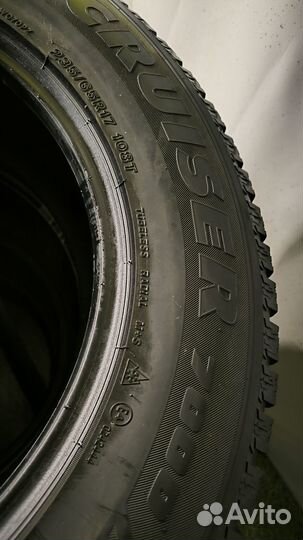 Bridgestone Ice Cruiser 7000 235/65 R17