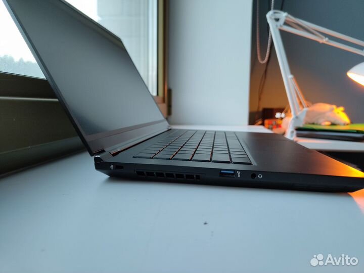 Maibenben x568 RTX3070 / 32GB DDR4 3200 / SSD 1024