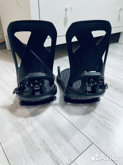 Крепления для сноуборда Burton Step On