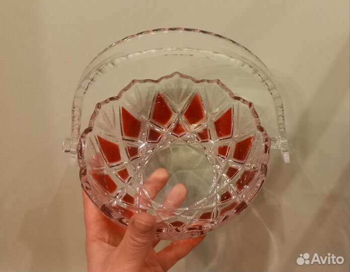Хрустальная конфетница