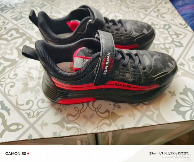 Кроссовки для спорта размер 40