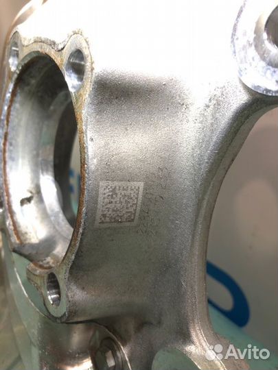 Кулак передний левый Bmw M4 F82 S55 2019