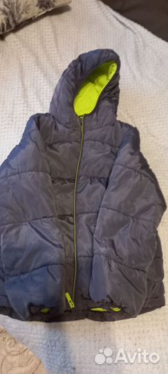 Куртка демисезонная на мальчика 146р