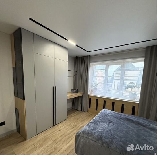 Шкаф распашной в спальню