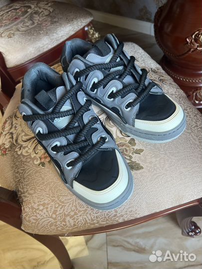 Женские кроссовки D-NEW