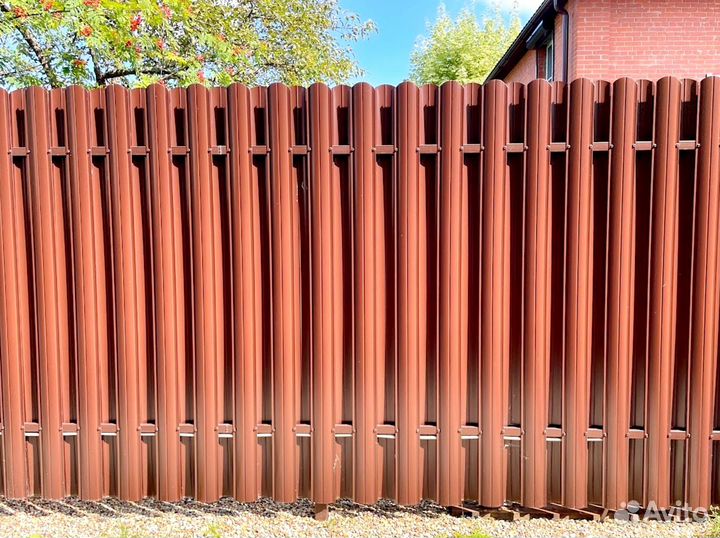 Установка забора из профнастила