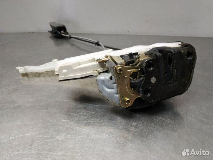 Замок двери задний правый Hyundai Elantra XD G4ED