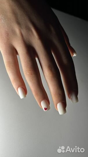 Наращивание ногтей модель