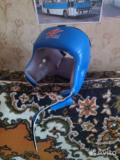 Боксерские перчатки 10 oz новые Рэй Спорт