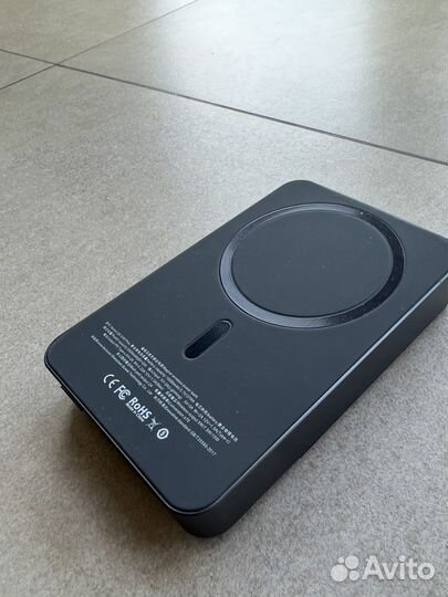 Беспроводная зарядка для iPhone пауэр банк