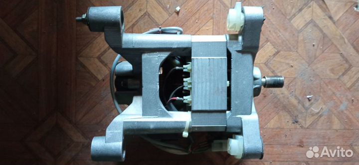 Двигатель мотор для стиральной машины indesit
