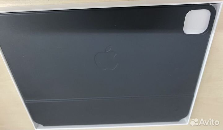 Клавиатура Apple Magic Keyboard для iPad Pro 11