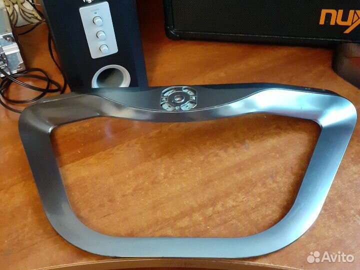 Стойка для телевизора ЖК в хорошем состоянии