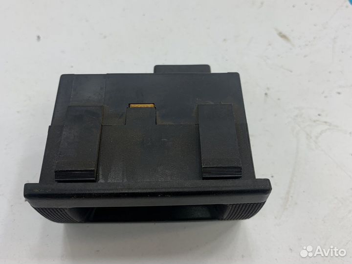 Kia Spectra Часы салона