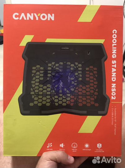 Подставка с охлаждением