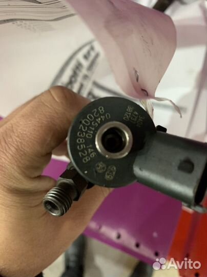 Форсунка 0445110021 Renault Trafic (2001-2014)