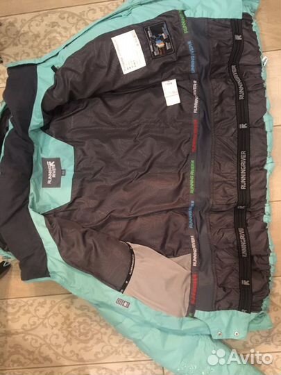 Куртка горнолыжная