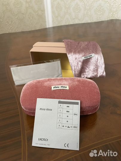 Солнцезащитные очки женские италия