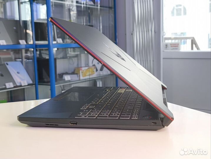 Игровой Ноутбук Asus TUF Gaming 512/i5-10/GTX1650