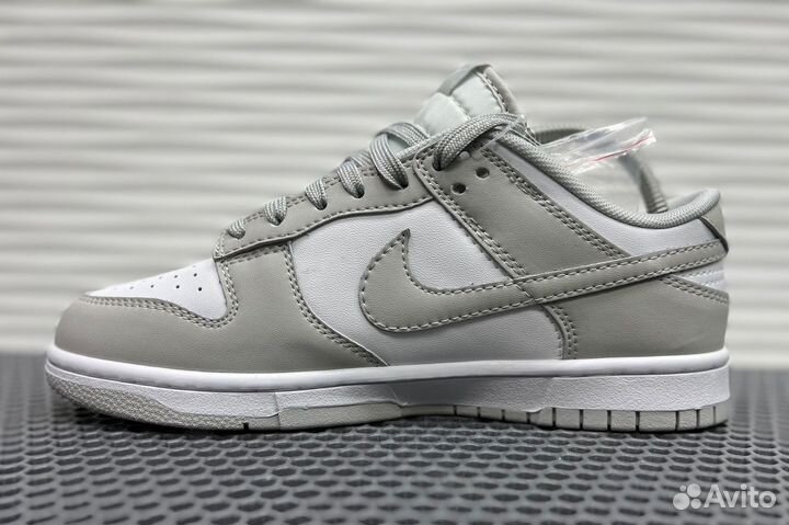 Кроссовки Nike Dunk Low