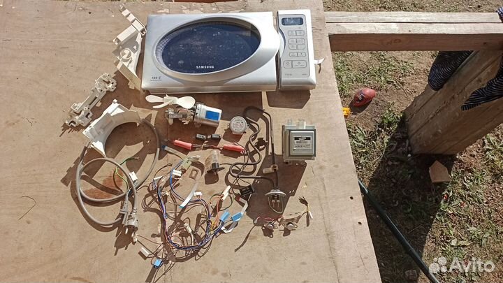 Запчасти для микроволновой печи samsung GE83GR