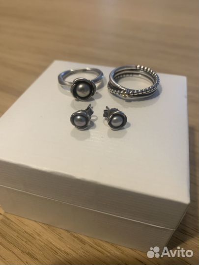 Кольцо с бриллиантом Pandora