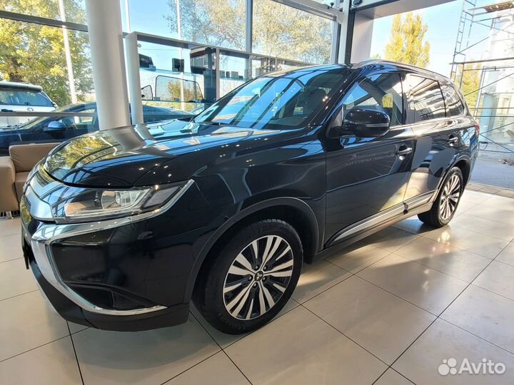 Mitsubishi Outlander 2.0 CVT, 2019, 72 714 км