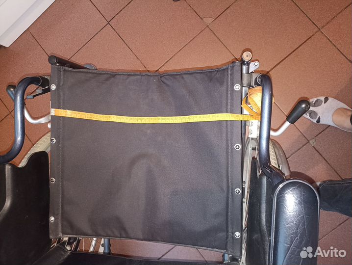 Продаю инвалидную коляску