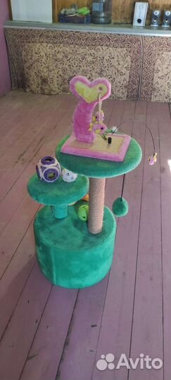 Домик для кошки с когтеточкой