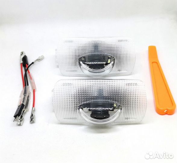 Подсветка дверей с логотипом Toyota