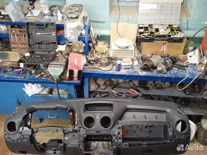 Торпедо renault Duster дорестайл