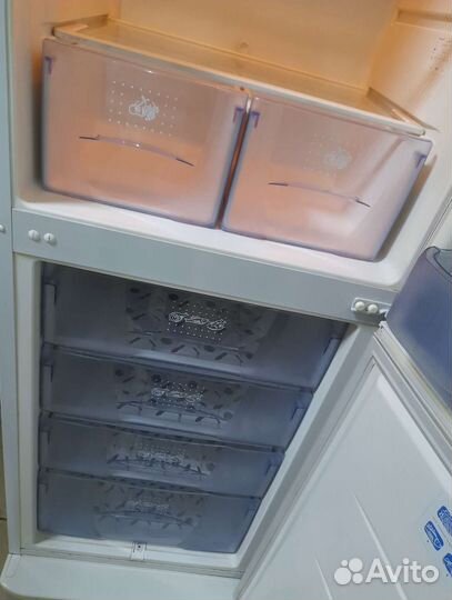 Холодильник Бирюса 131к