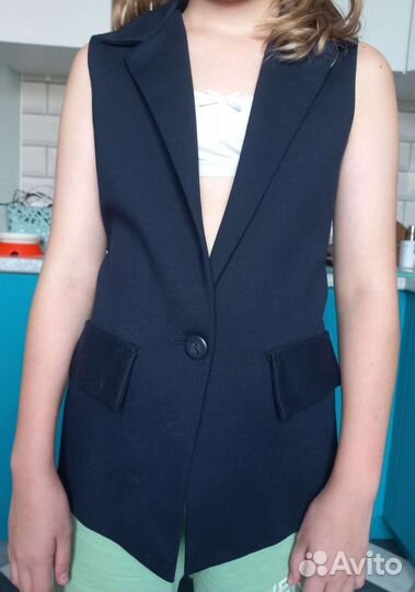 Жилетка школьная для девочки 134-140р