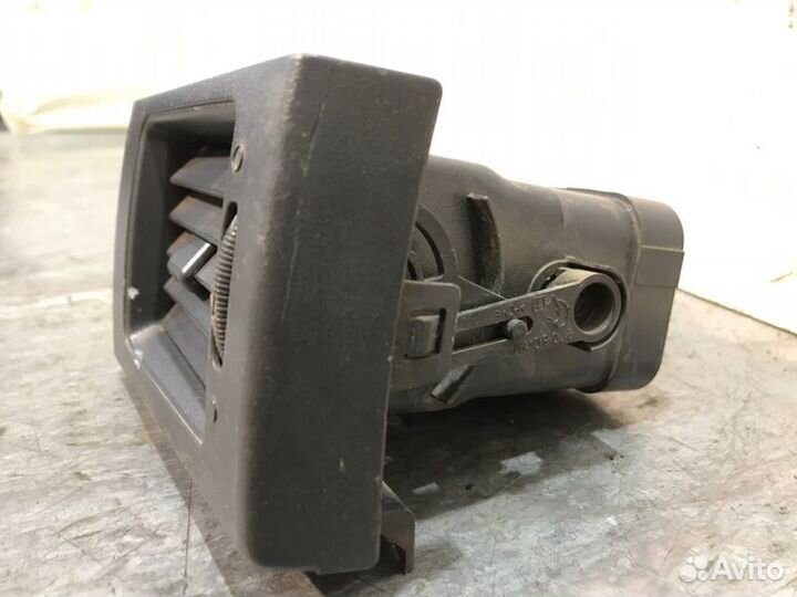 Дефлектор воздушный передний левый LADA Приора